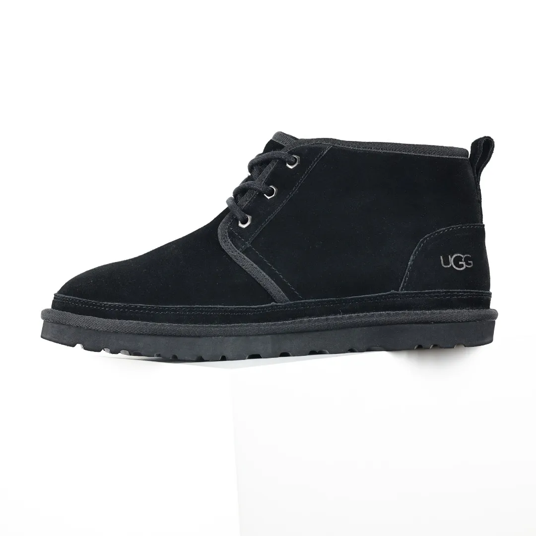Pick up locally 💰640 Core recommendation with good price It is a very suitable choice for home furnishings. In the new year, uug launched a series of styles, which are partial to the preferences of young consumers and have also moved to the forefront of fashion trends. Shoe body material: water-repellent coated suede upper, 17 mm UGGPURE™ implantable wool insole, lightweight non-slip and comfortable rubber outsole, with brand LOGO and trademark, with full packaging Size: 39 40 41 42 43 44